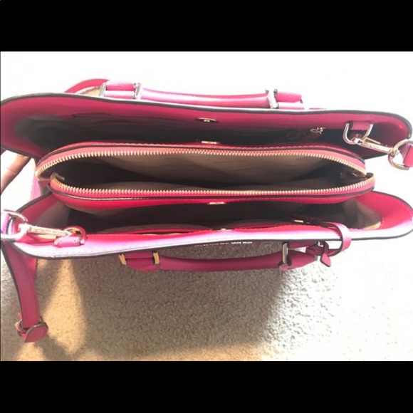 Micheal Kors Purse - Picture 3 of 3